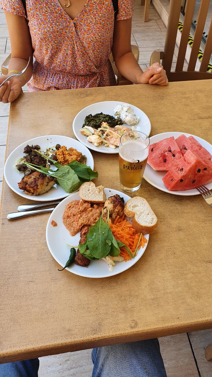 Так нас кормили в Астории 4*