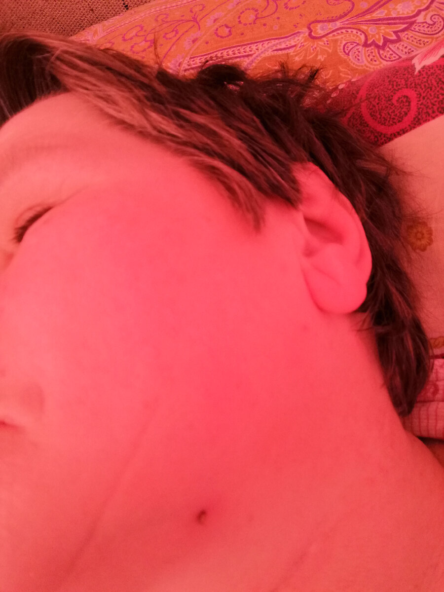 Фото автора. Присосался, вошел глубоко