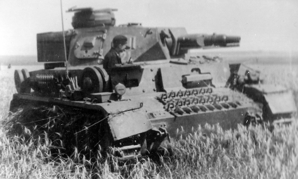 Pz.Kpfw.IV Ausf.E стали первыми танками семейства, которые получили экраны.