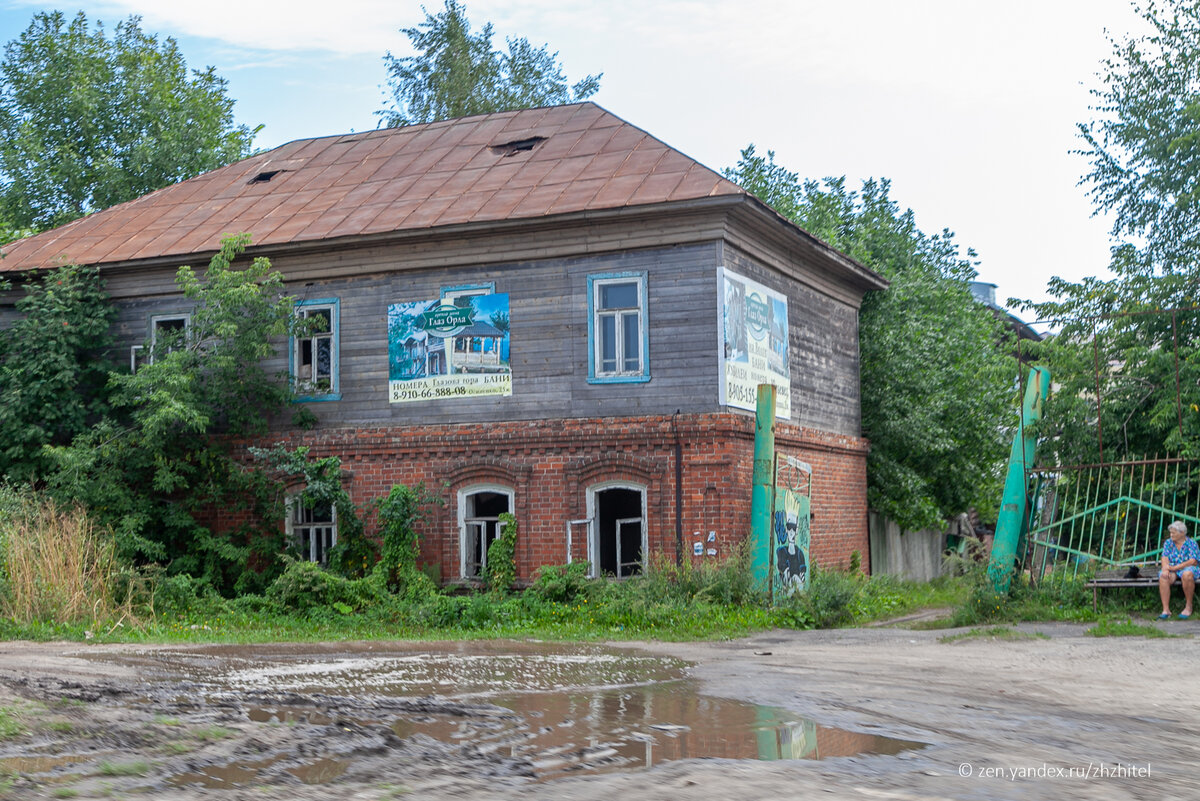 Заброшенное здание в Юрьевце