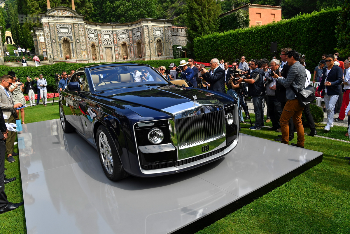 Машины в которых есть огромное. Rolls-Royce Sweptail. Роллс Ройс Sweptail 2020. Роллс Ройс Sweptail 2021. Роллс Ройс Sweptail 2019.