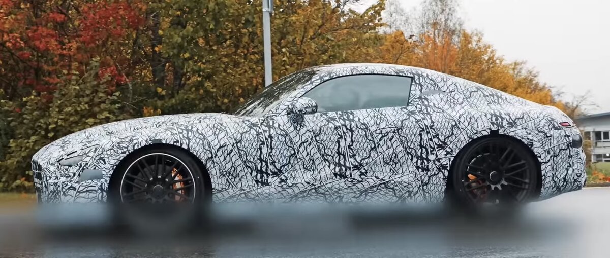 инсайдерское фото нового Mercedes AMG GT