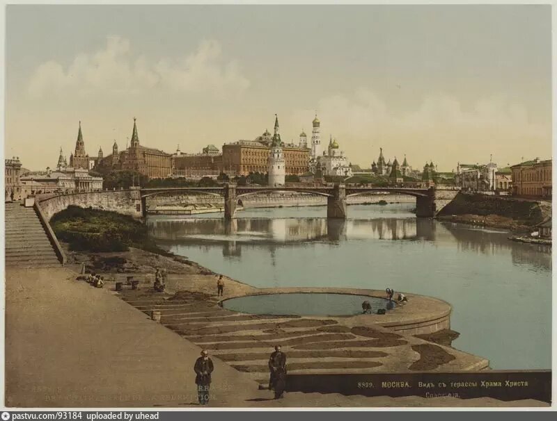 Большой Каменный мост 1858 года постройки, 1895-1896. С сайта www.pastvu.com.