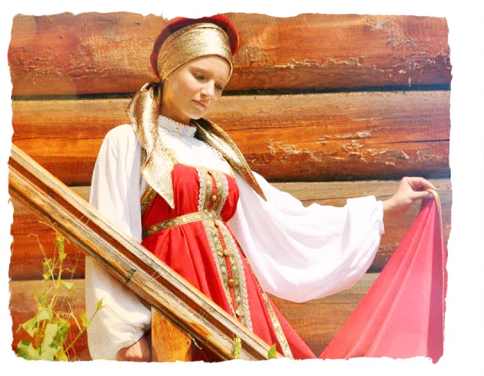 Обе девицы надели желтые. Топ желтый женский. Обе девицы надели желтые. Девушка улыбка лето в очках. Обе девицы надели.