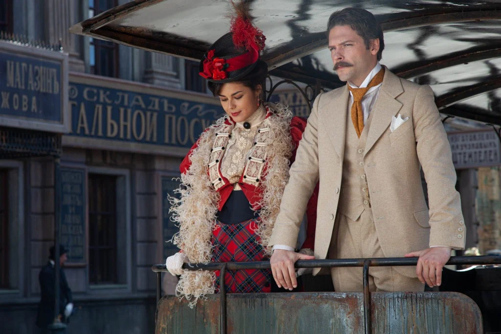 Станиславский и воровка "Княжна" в исполнении Анфисы Черных едут на омнибусе