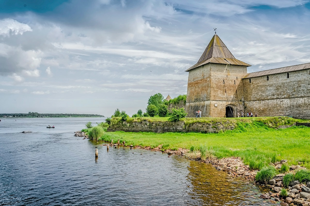 Крепости ленинградской области фото