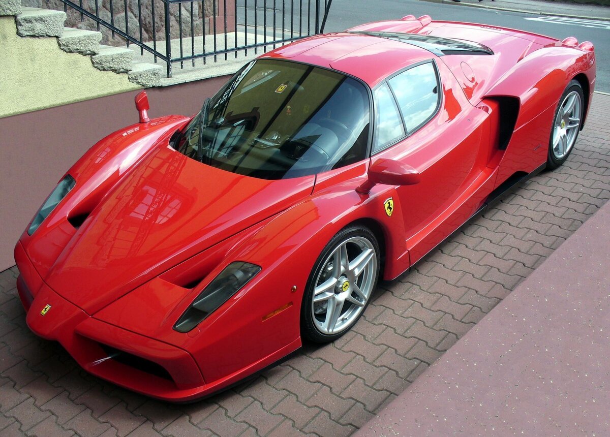 FERRARI ENZO