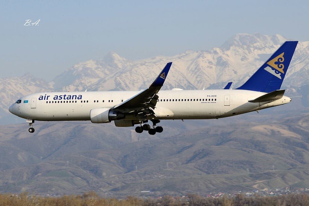 1. Нацпер P4-KEB - Air Astana - Boeing 767-3KY(ER)(WL) "Sara" /2013/

