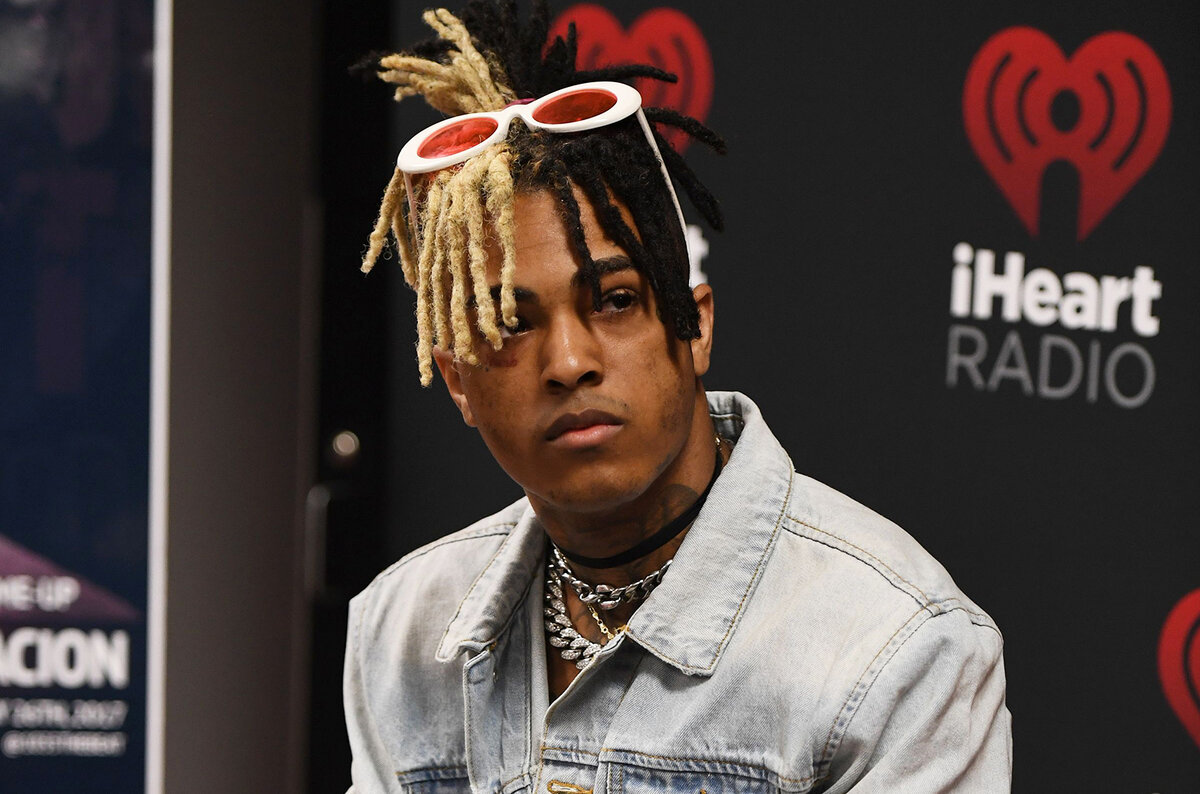 https://www.billboard.com/files/media/XXXTentacion-2017-billboard-1548.jpg
