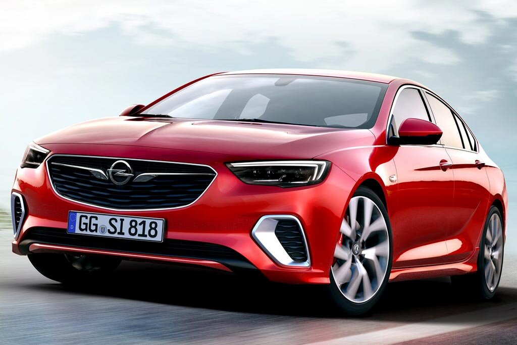 Новинка Опеля 2018-2019 года пополнится в России новым флагманским спорт-седаном Opel Insignia GSi, созданным для любителей высоких скоростей. В обзоре технические характеристики, оснащение и фото нового Опель Инсигния GSi. Показ авто новинки состоится на «домашнем» автошоу во Франкфурте. Для модели разработали новую подвеску, а также полноприводную трансмиссию для обеспечения максимального удовольствия от скоростного драйва и, конечно же, для безопасности пилотов спорт седана.
