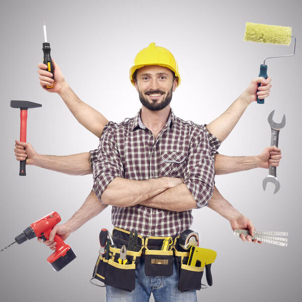 Рассказываем, какие вещи должны быть в арсенале человека, умеющего держать молоток и отличающего гвоздь от самореза.