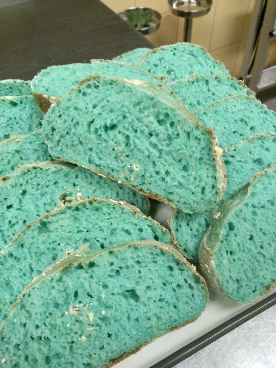 голубой хлеб