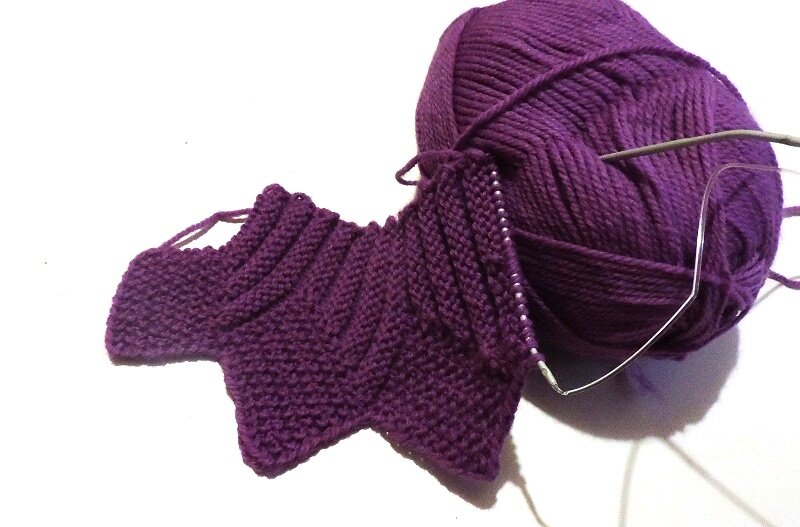 край зубчиками