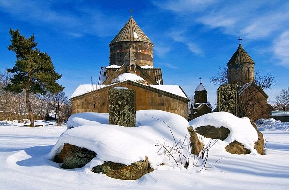 Монастырь Кечарис ǁ photo-armenia.com