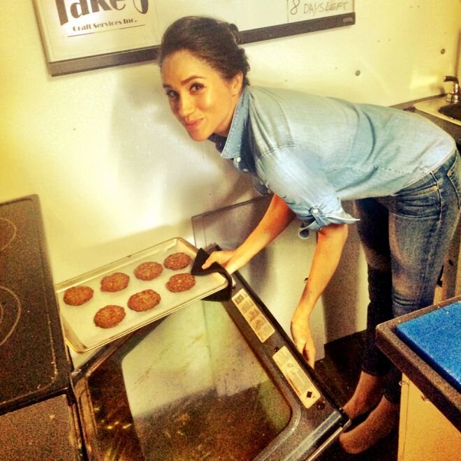 Оказывается, Меган Маркл неплохо готовит. Интересно, о каких еще ее положительных качествах молчит пресса? 