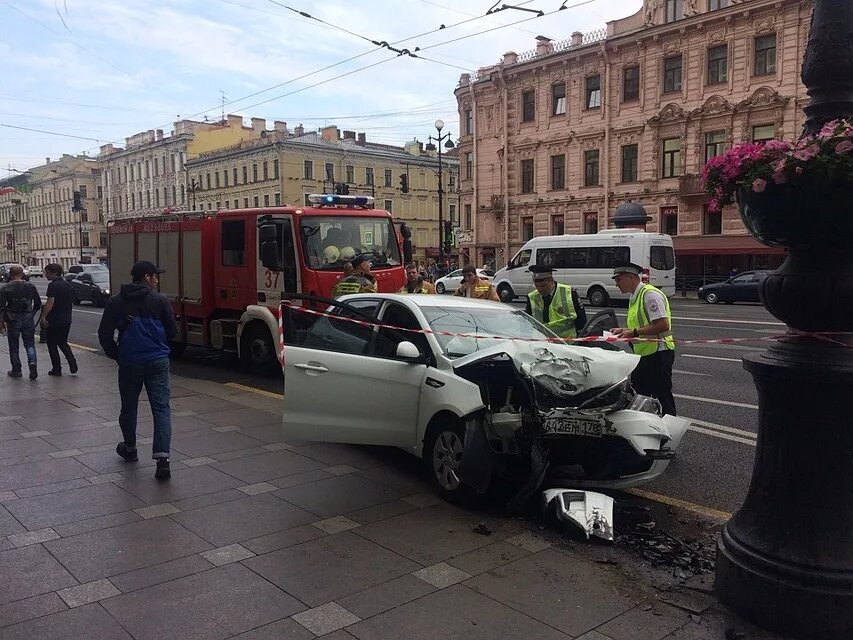 Виновника ДТП на Невском проспекте заключат под стражу?