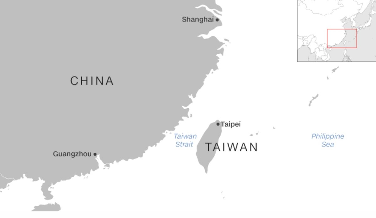 Между Тайванем и Китаем всего 130 км