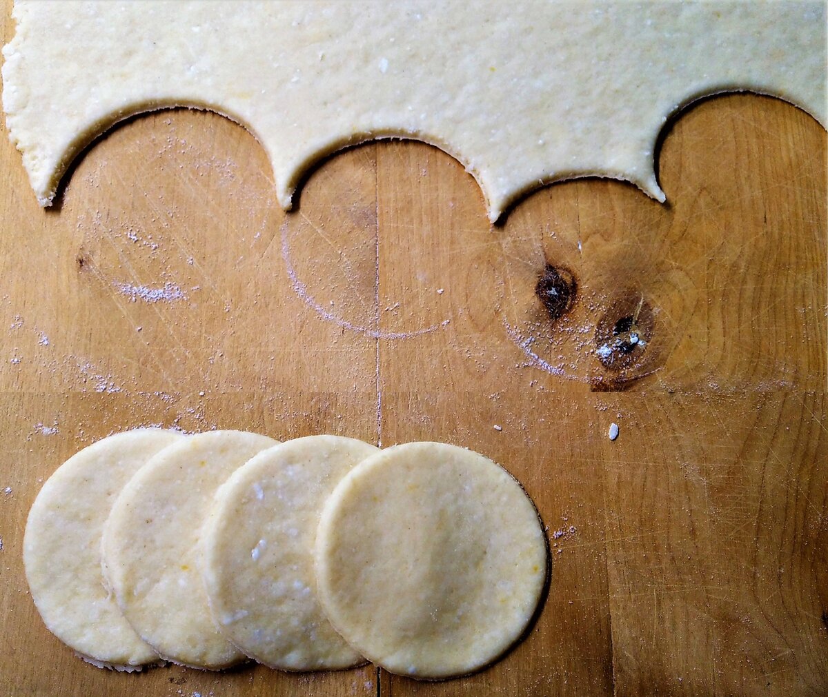 Печенье творожные розочки