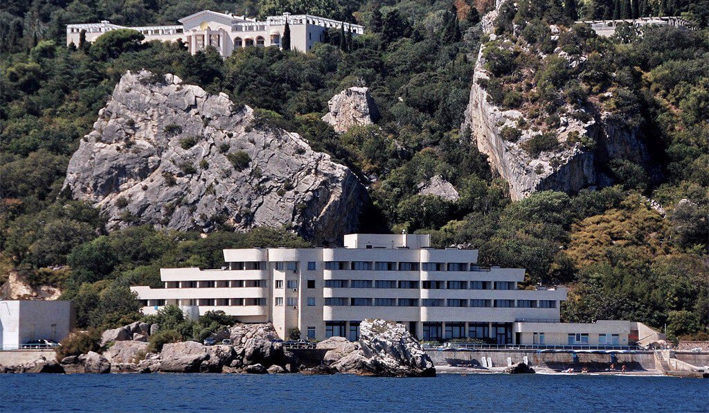 Санаторий в Крыму на горе