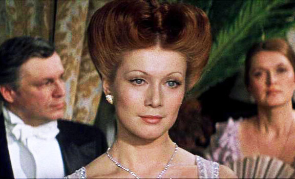 Анна Твеленёва в фильме «Идеальный муж», 1980 год
