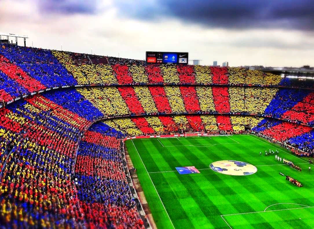 Какой камп. Барселона Камп ноу. Камп ноу стадион. Стадион Камп ноу в Барселоне. ФК Барселона перфоманс Камп ноу.