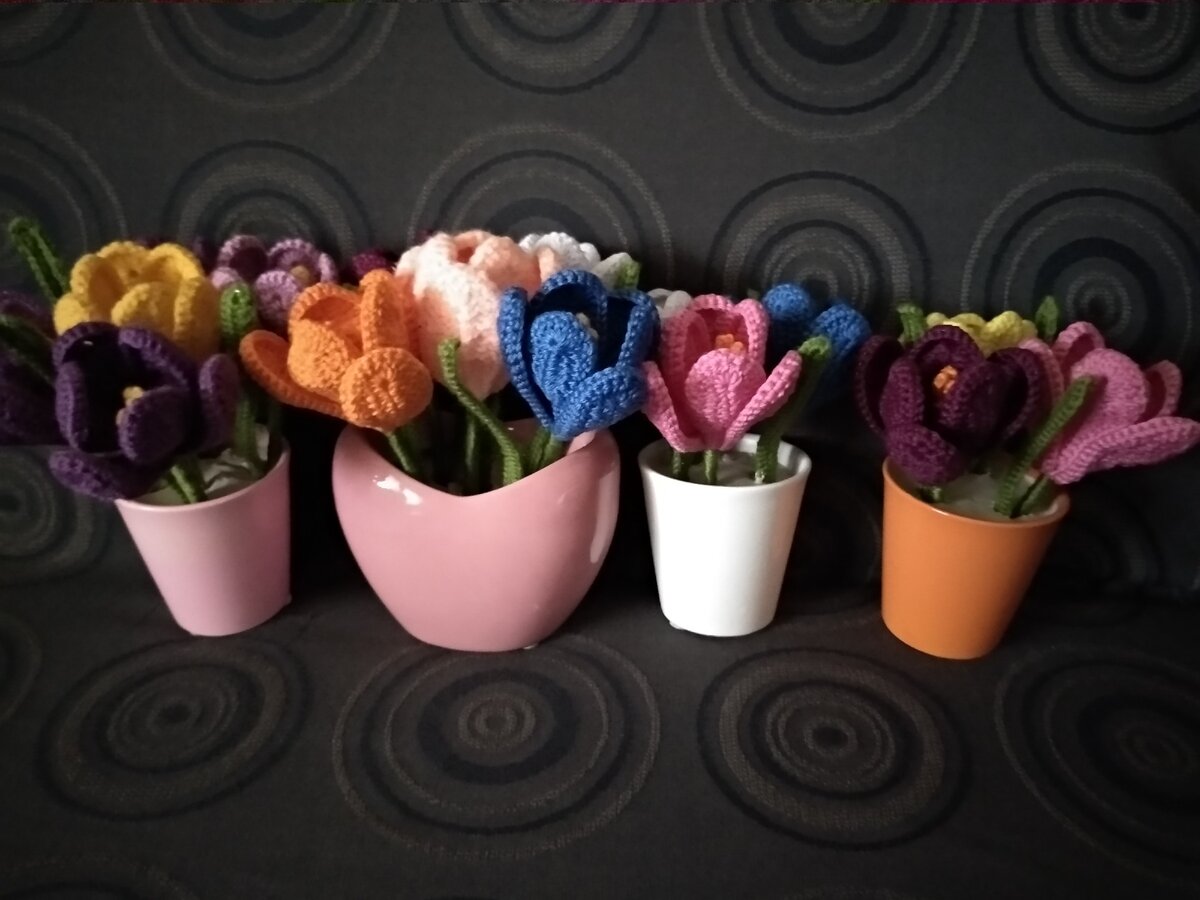 Крокусы, мои работы.