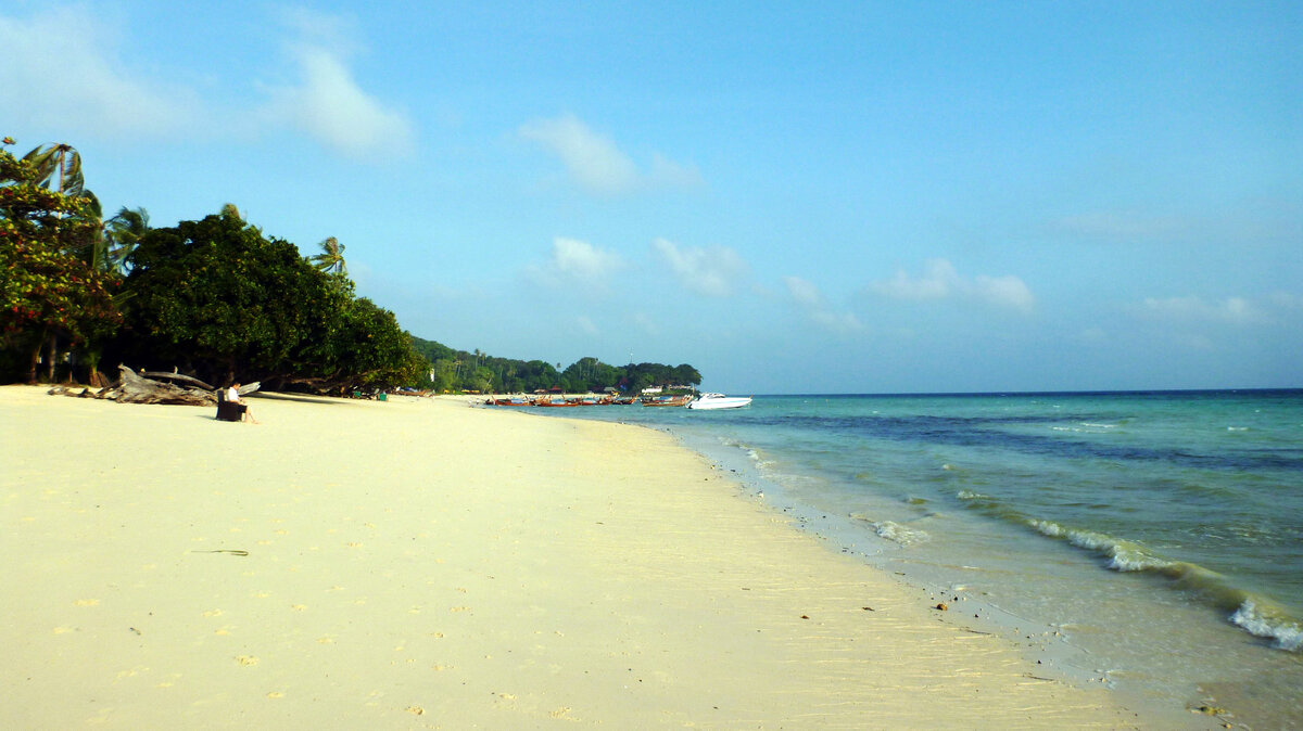 Как же охота поплавать.