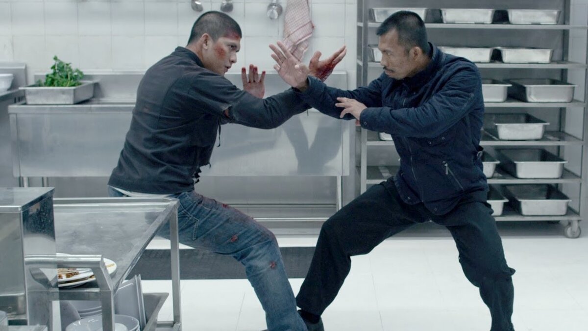 Кадр из фильма "Рейд 2"