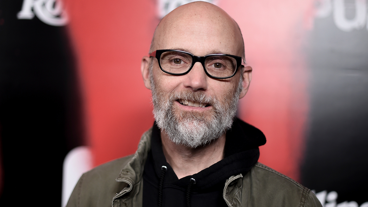 Моби последнее. Moby музыкант. Ричард Моби Ричард Мелвилл Холл. Moby Ричард Холл. Моби американский диджей.