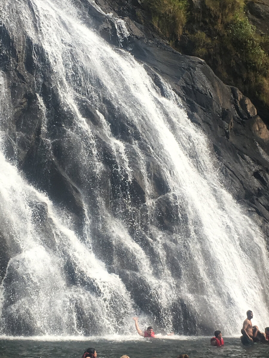Водопад, Гоа, Индия, 2018 год. Фото автора