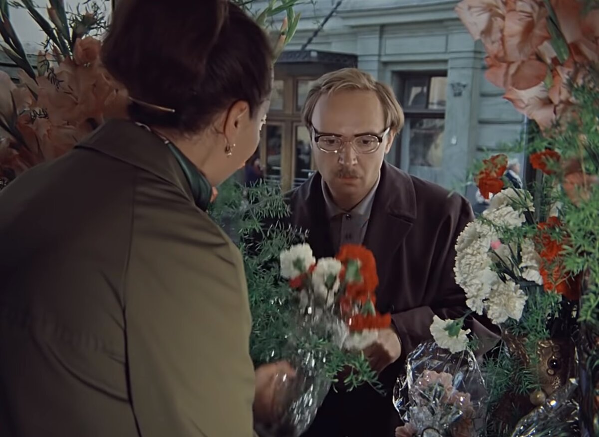 Кадр из фильма "Служебный роман", 2 серия, 1977