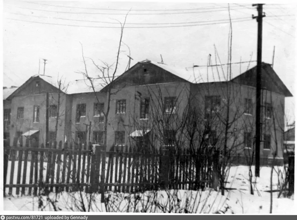 Тушино Южное, бывшая Пионерская улица (ул.Фабрициуса), д. № 34 1946 г. Автор: burinka Ирина. Источник: tushinec.ru.