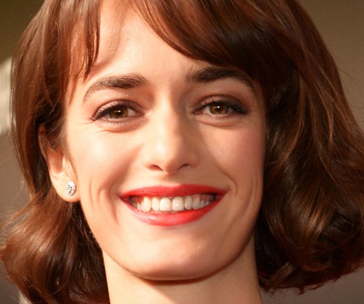     «Я забыла, как позировать»: бывшая невеста Козловского в мини оконфузилась на съемке