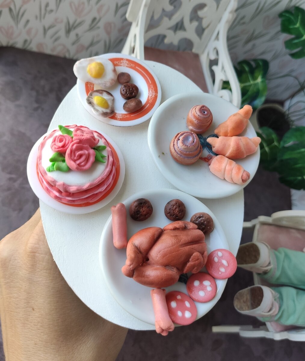 Еда для куклы | Арт-словарь | centerforstrategy.ru