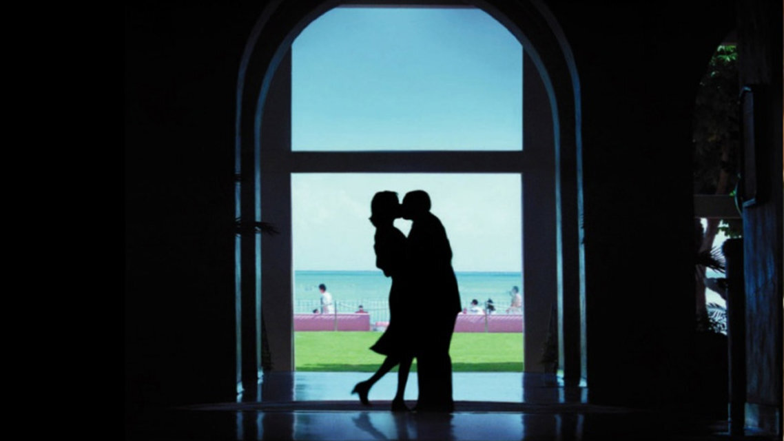  2002 · США · 91 мин.
· ЖАНР: Комедии, Мелодрамы
· РЕЖИССЁР: Пол Томас Андерсон
· В РОЛЯХ: Адам Сэндлер, Эмили Уотсон, Филип Сеймур Хоффман, Луис Гузман, Джейсон Эндрюс