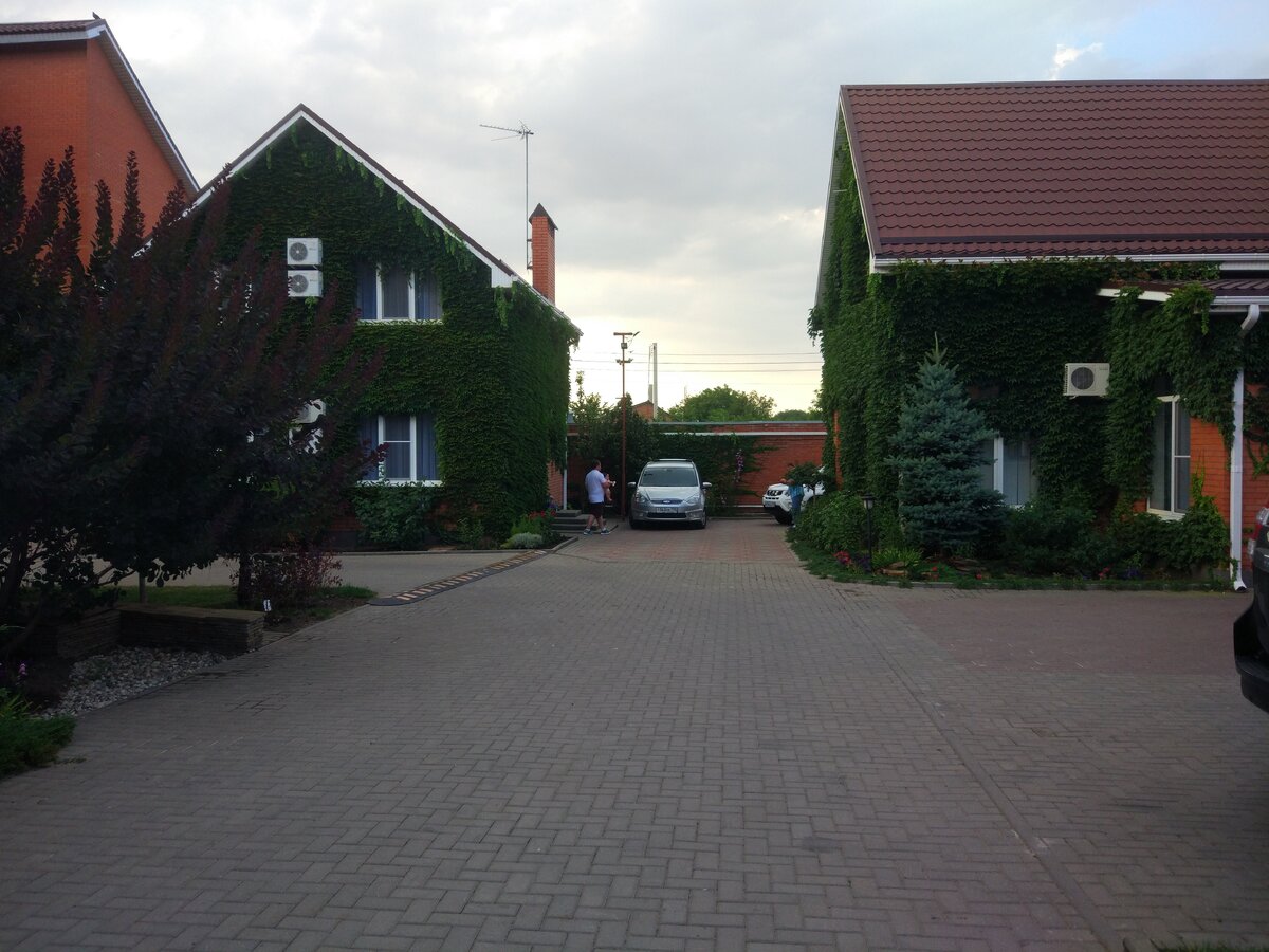 вот такая территория у Меридиан-Юг