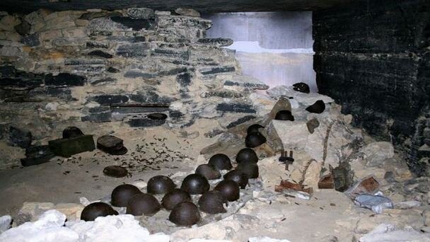 Аджимушкайские каменоломни. Здесь в годы войны в нечеловеческих условиях мужественно сражался с врагами подземный гарнизон. Фото из интернета