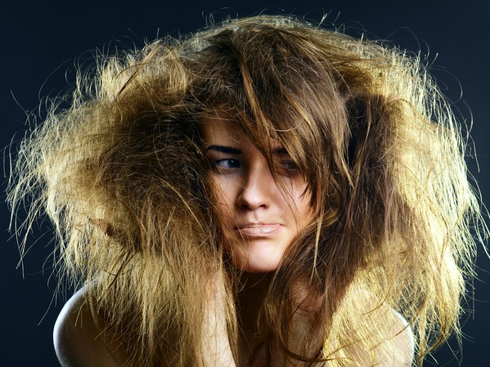 Como bajar el volumen del pelo de manera fácil Cuestiones de mujeres Big hair, L