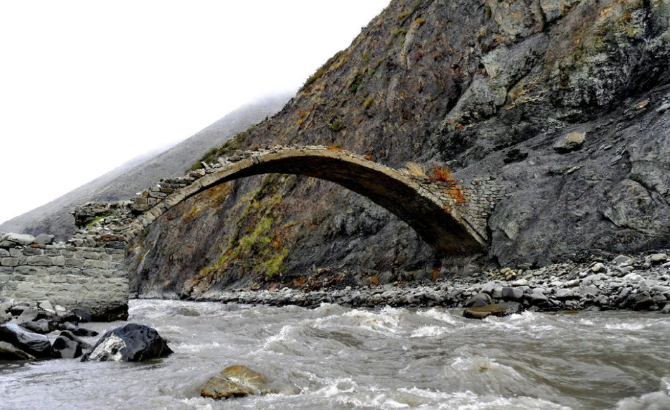 Село Хнов Ахтынский район