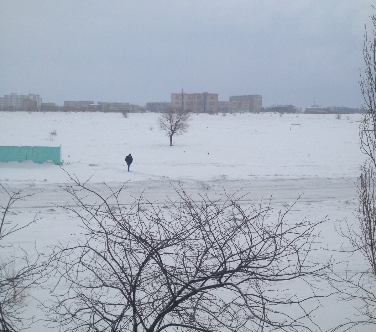 Фото того самого пустыря, извините за качество.