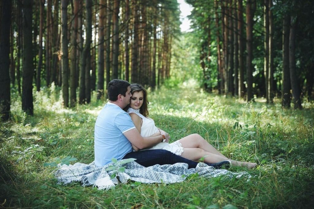 Фотосессия беременной с мужем в студии