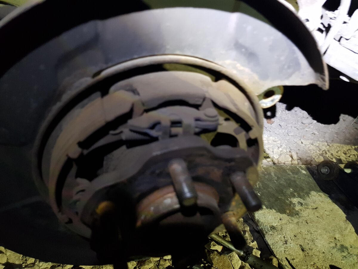 Стояночный тормоз Nissan Patchfinder R51 