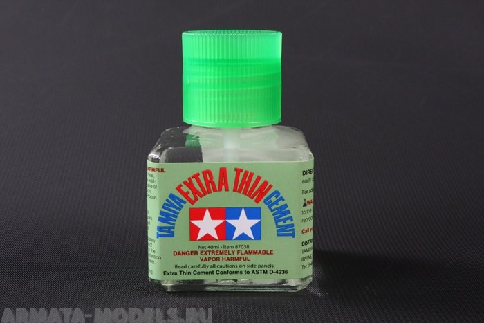 Супер-жидкий клей от Тамии — оптимальный выбор для работы с большинством мелких и средних деталей