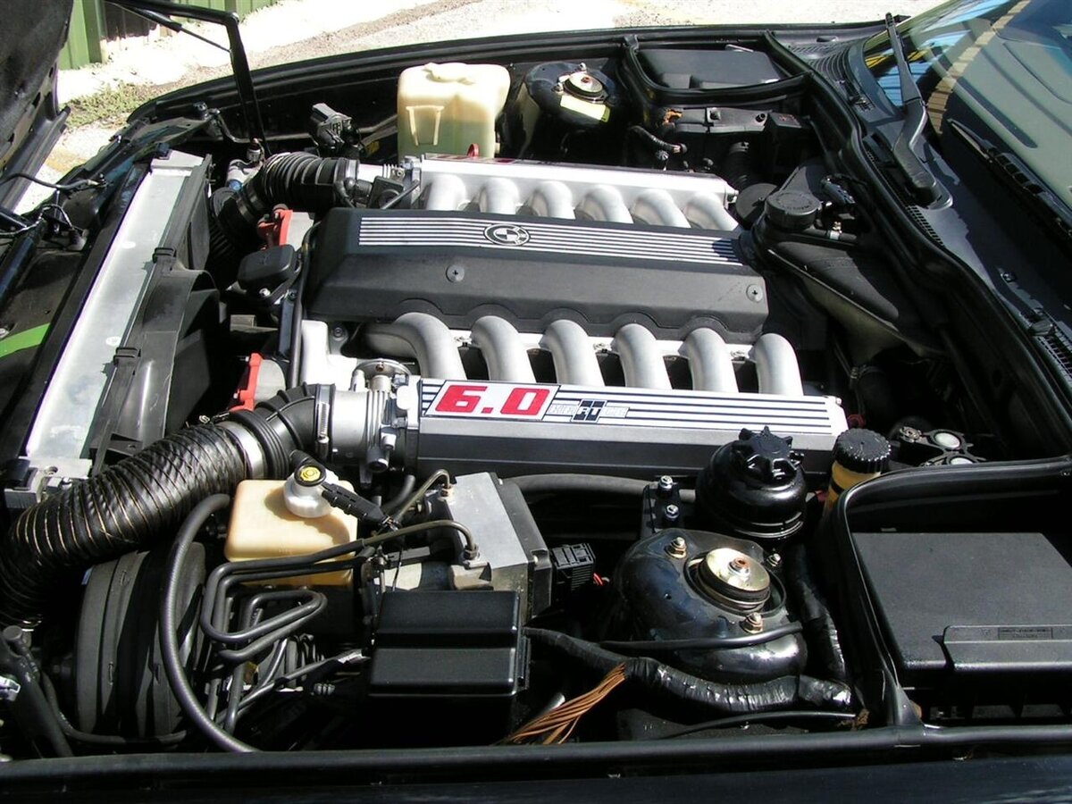Мотор м 5. BMW e34 Hartge v12. BMW e34 м50. BMW e34 m5 мотор. БМВ е34 v12.