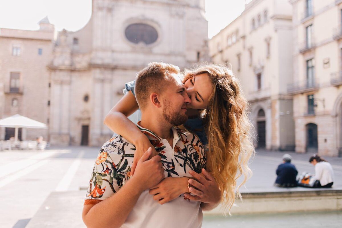 Два года вместе, еще не женаты, но уже очень счастливы ;)