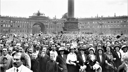 Манифест об объявлении войны Германии. Дворцовая площадь 1914
