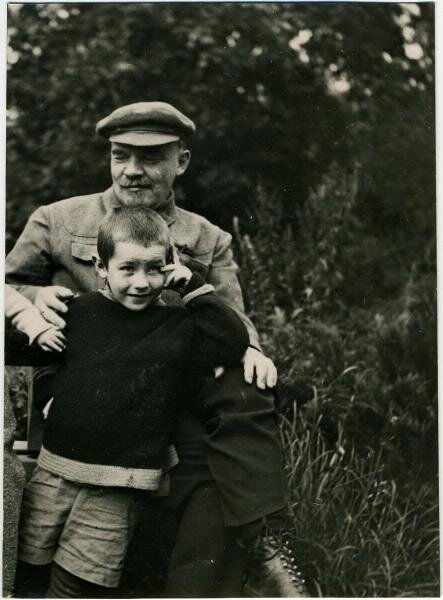 Владимир Ленин
Неизвестный автор, 1922 год, Московская губ., пос. Горки, МАММ/МДФ.