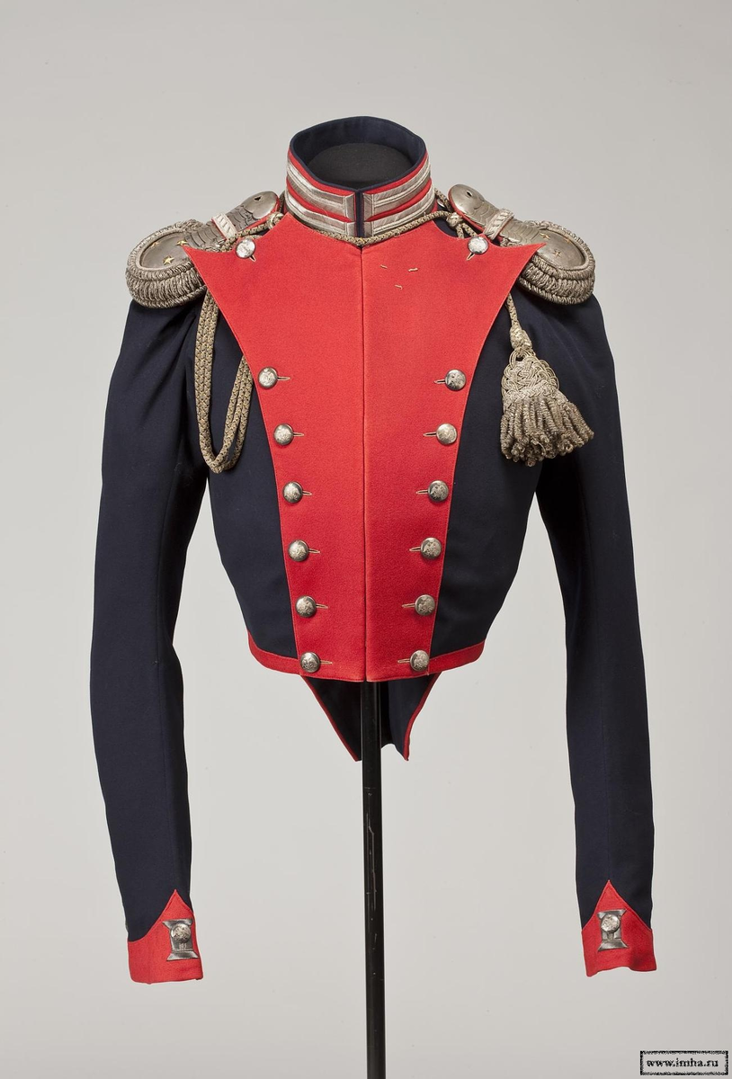 одежда уланов. москва выставка. одежда уланов. пальто снежное танго. одежда уланов.