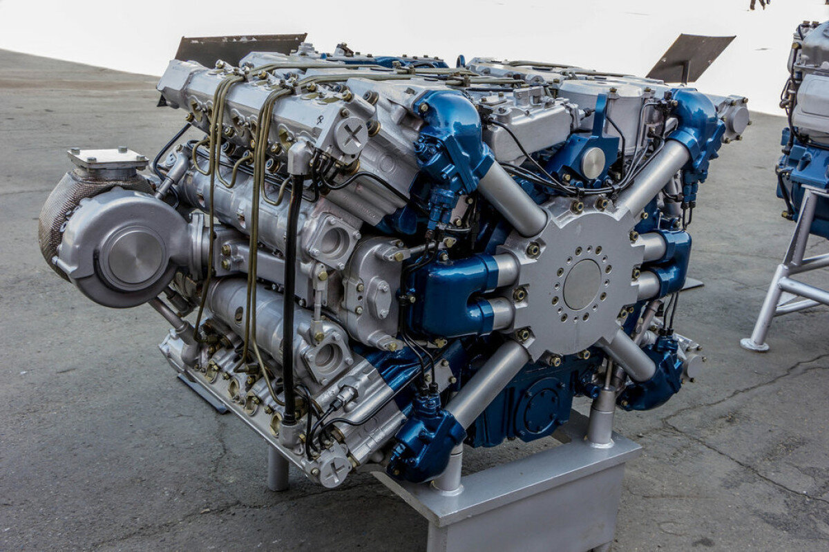 Х - образный дизельный двигатель 12Н360. / Источник фото: Яндекс.Картинки
