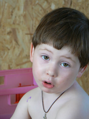 Николай, даже фотографируясь, задавал вопросы